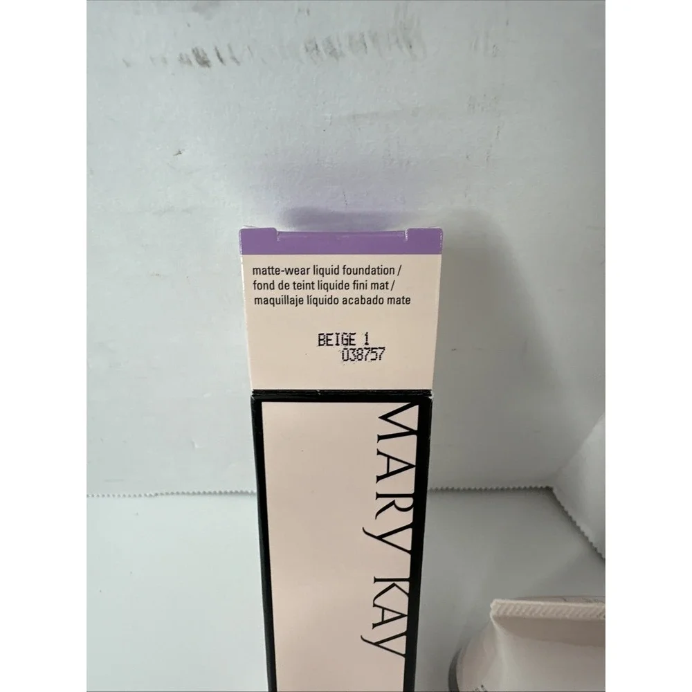 Mary Kay Timewise Matte-Wear Liquid Foundation Beige 1 1oz New in Box